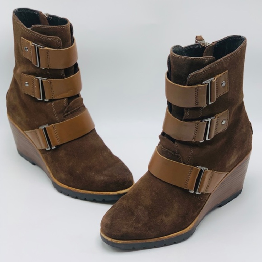 EUC SOREL After Hours Tobacco Suede Ankle Boots
